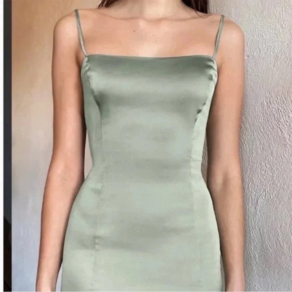 Aritzia Sunday Best Satin Mini Dress in Sage Frost Size 10 B13 - Picture 2 of 9